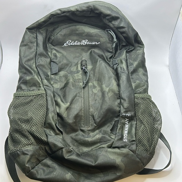 Eddie Bauer Other - Eddie bauer stowaway bag 20L backback camo green